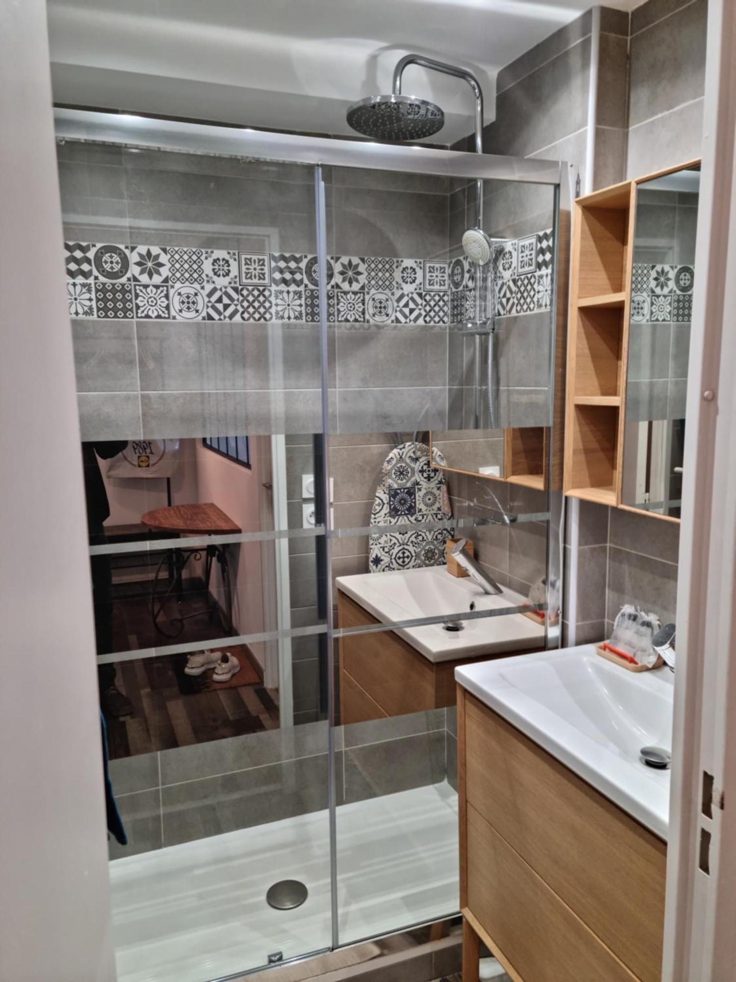 Superbe T2 Tout Confort 3 Etoiles, Entierement Renove Avec Piscine, Parking, Clim, Wifi, Netflix La Grande Motte Luaran gambar